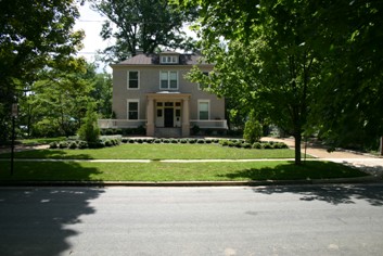 U-Shaped Driveway with Concrete Curb and Gravel Surface U-Shaped Driveway with Concrete Curb and Gravel Surface